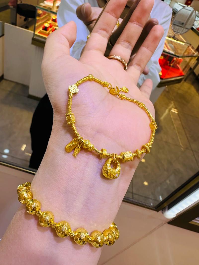 西安饰品店:潮流风向标与时尚舞台